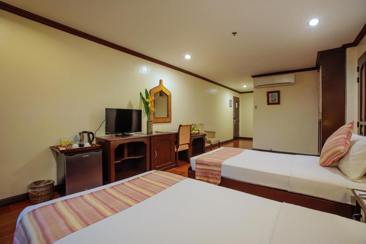 Paradise Garden Hotel And Convention Center Boracay Powered By Aston Manoc-Manoc Exterior photo